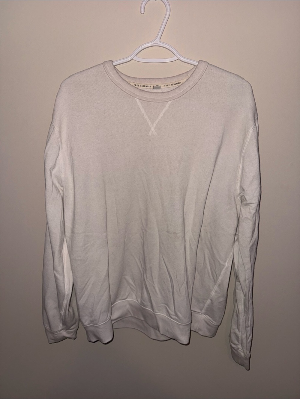 Men's Classic Crewneck Sweatshirt in White